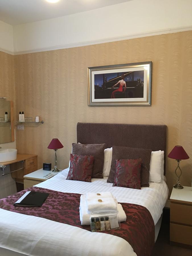 Adelphi Guest House Southport Buitenkant foto