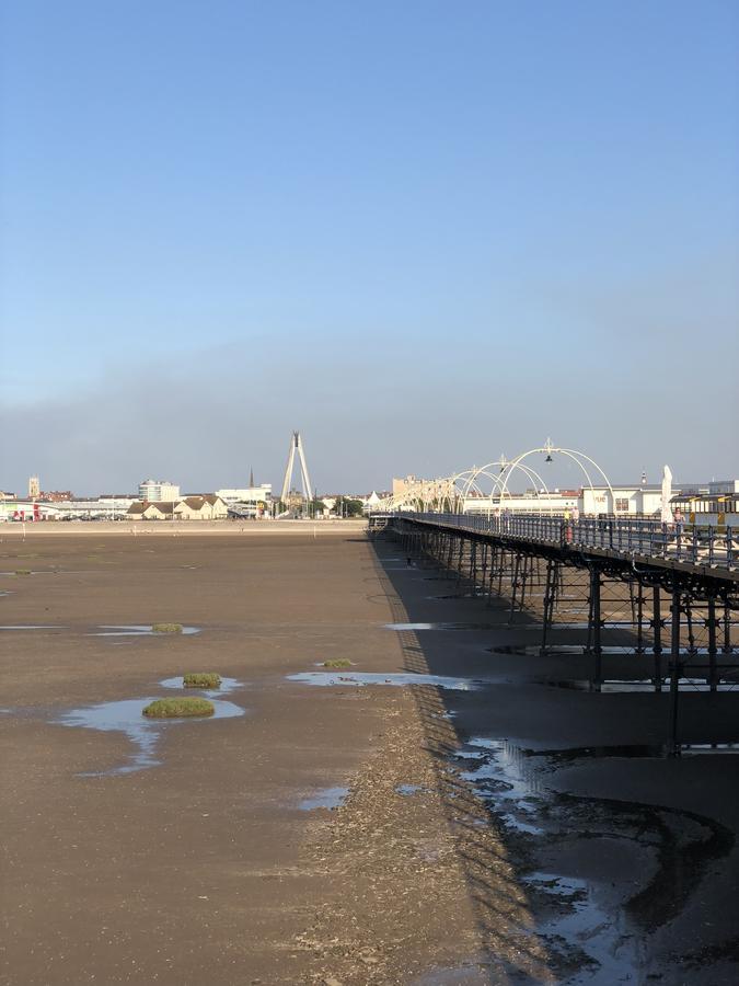 Adelphi Guest House Southport Buitenkant foto