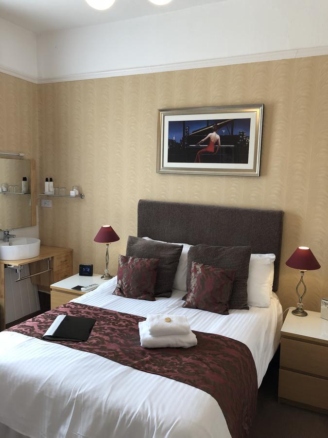 Adelphi Guest House Southport Buitenkant foto